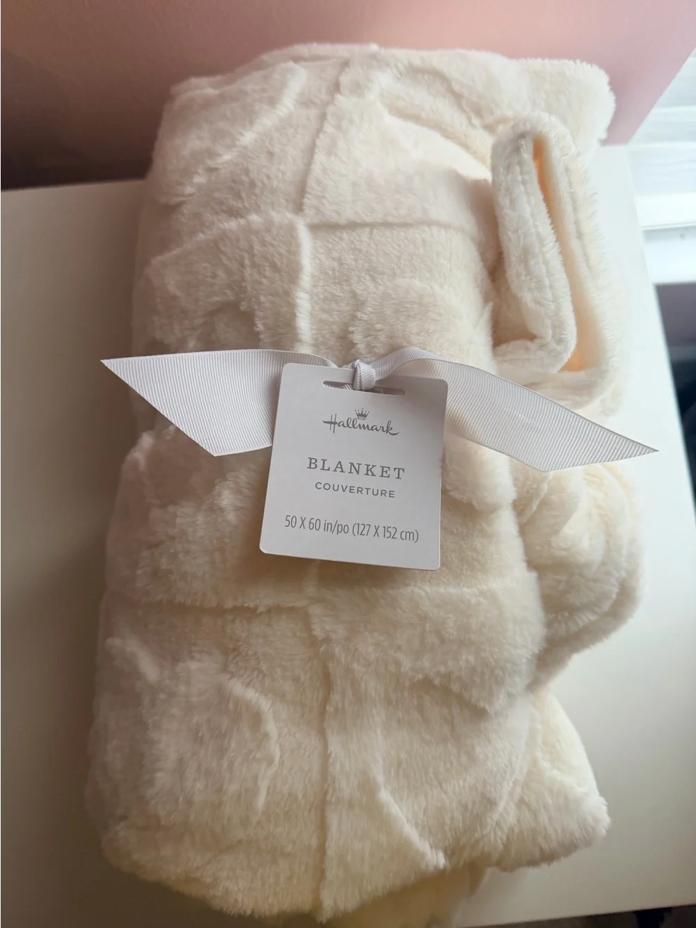Hallmark Ivory Plush Throw Blanket 50x60 NWT Super Soft